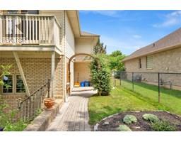 40 BRIARDENE STREET - 40