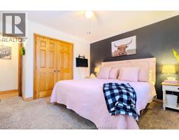 424 Gregory DRIVE East - 27