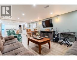 424 Gregory DRIVE East - 39