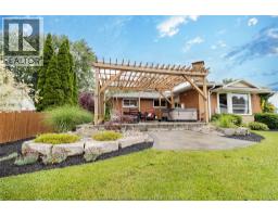 424 Gregory DRIVE East - 42