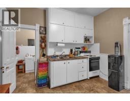 468 King STREET West - 32