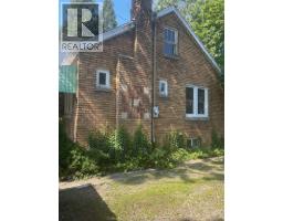 89 GLADSTONE AVENUE - 5