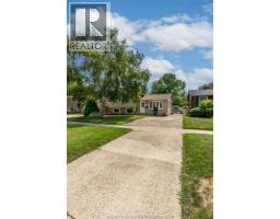 414 McNaughton AVENUE West - 3