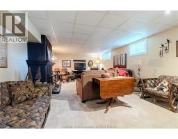 9 CHIPPEWA DRIVE - 31
