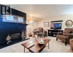 9 CHIPPEWA DRIVE - 33