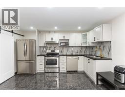 716 MCNAUGHTON AVENUE East - 3