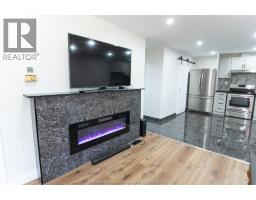716 MCNAUGHTON AVENUE East - 5