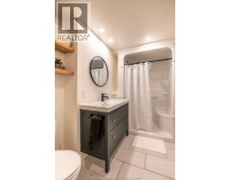 54 Sheldrick STREET - 19