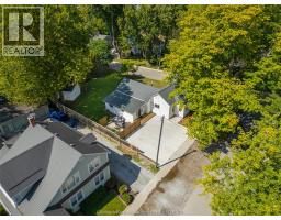 54 Sheldrick STREET - 27