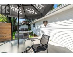 54 Sheldrick STREET - 4