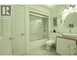 20 McIntosh AVENUE - 15