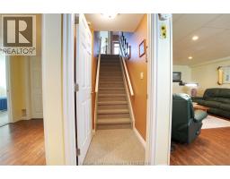 20 McIntosh AVENUE - 26