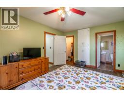 20701 Victoria ROAD - 18