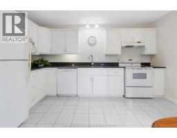 14 BRISTOL DRIVE - 12