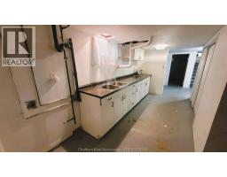 15 Lawrence STREET - 12