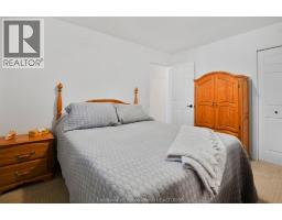 22 LONDON DRIVE - 25