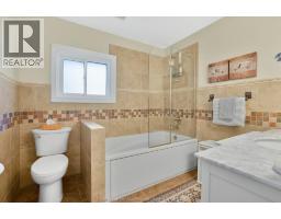 22 LONDON DRIVE - 26