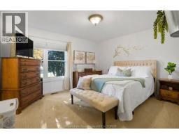 22 LONDON DRIVE - 28