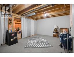 22 LONDON DRIVE - 41