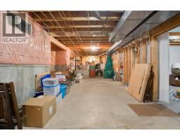 22 LONDON DRIVE - 42