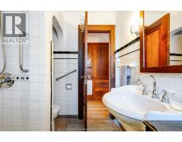 23 Stanley AVENUE - 23