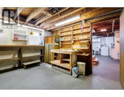 23 Stanley AVENUE - 35