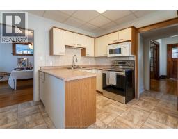 19 VICTORIA AVENUE - 13