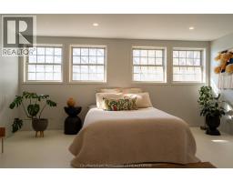 19 VICTORIA AVENUE - 23