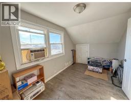 17 MCNAUGHTON AVENUE - 9