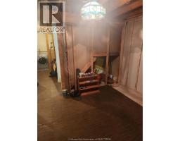 76 UXBRIDGE CRESCENT - 12