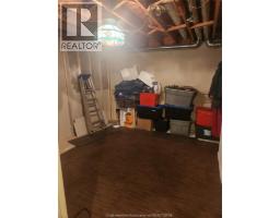 76 UXBRIDGE CRESCENT - 13