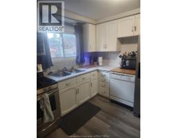 76 UXBRIDGE CRESCENT - 23