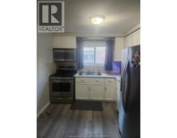 76 UXBRIDGE CRESCENT - 24