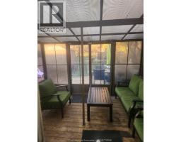 76 UXBRIDGE CRESCENT - 28