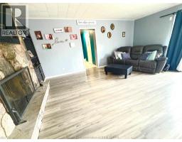 53 PHYLLIS AVENUE - 10