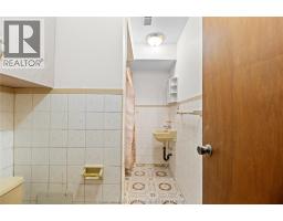 140 Little STREET South - 35