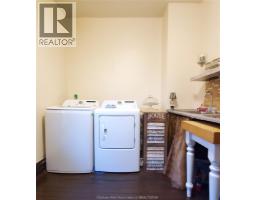 3 Lansdowne AVENUE - 17