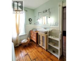 3 Lansdowne AVENUE - 26