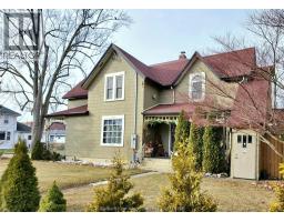 3 Lansdowne AVENUE - 3