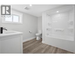 6511 QUEENS LINE - 34