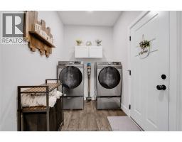 300 DAVIES STREET East - 19