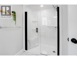 300 DAVIES STREET East - 24