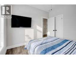 300 DAVIES STREET East - 27