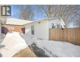 18699 Erie Shore DRIVE - 33