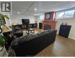 92 WHIPPOORWILL CRESCENT - 13