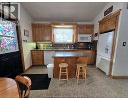 92 WHIPPOORWILL CRESCENT - 2