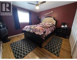 92 WHIPPOORWILL CRESCENT - 21