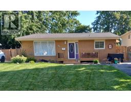 92 WHIPPOORWILL CRESCENT - 40