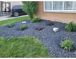 92 WHIPPOORWILL CRESCENT - 43