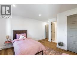 221 Erie STREET South - 41